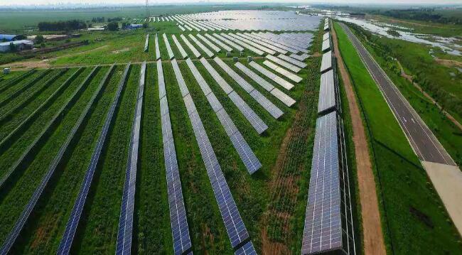 光伏科普 | 讓你對(duì)太陽(yáng)能光伏發(fā)電不再陌生(圖1) 太陽(yáng)能發(fā)電設(shè)備價(jià)格表